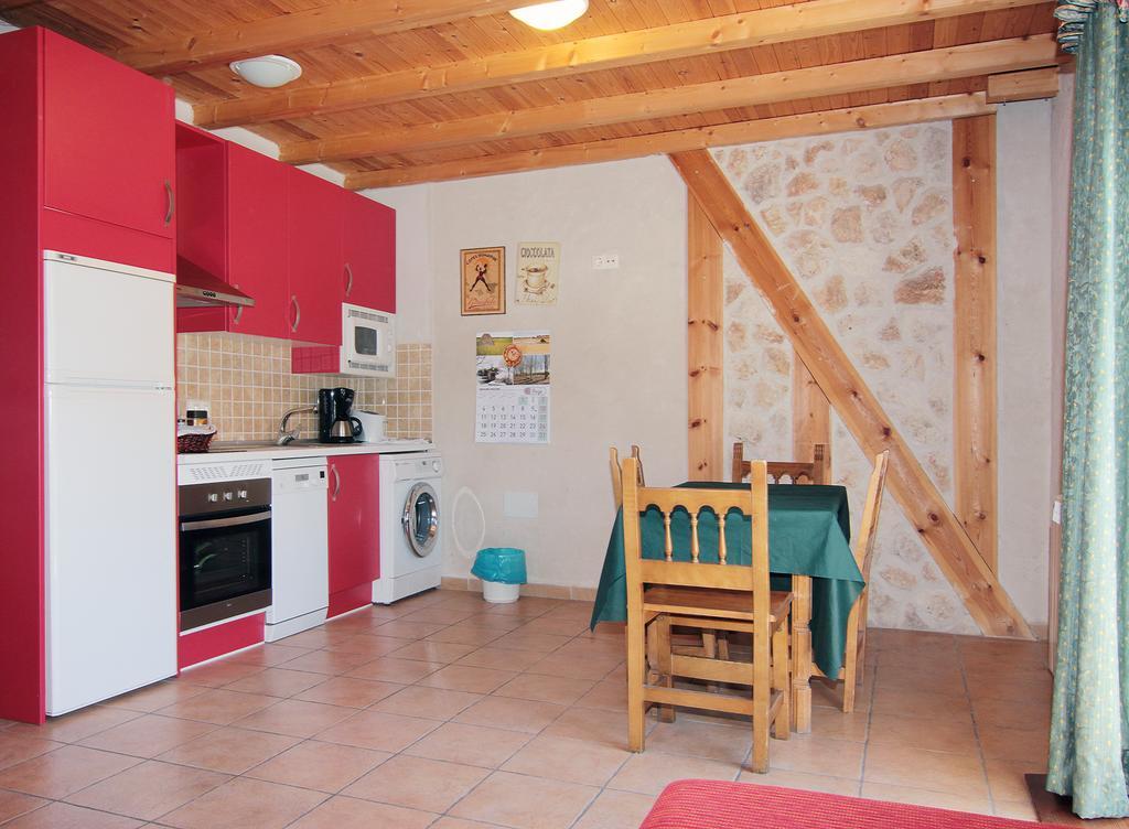 Apartamentos Turisticos Los Abuelos Montemayor de Pililla Extérieur photo