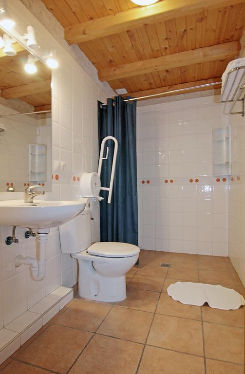 Apartamentos Turisticos Los Abuelos Montemayor de Pililla Extérieur photo